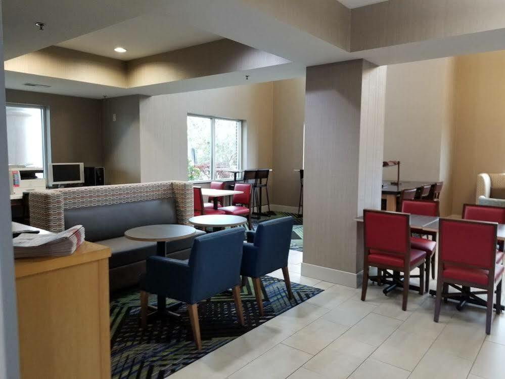 Holiday Inn Express Hotel & Suites Louisville South-Hillview, An Ihg Hotel Εξωτερικό φωτογραφία